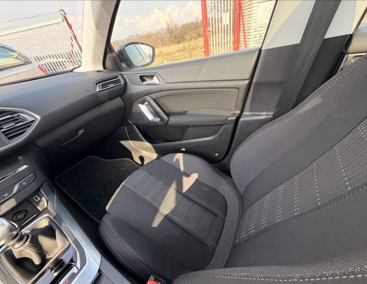 Peugeot 308 Kombi 2,0 l 110 kw