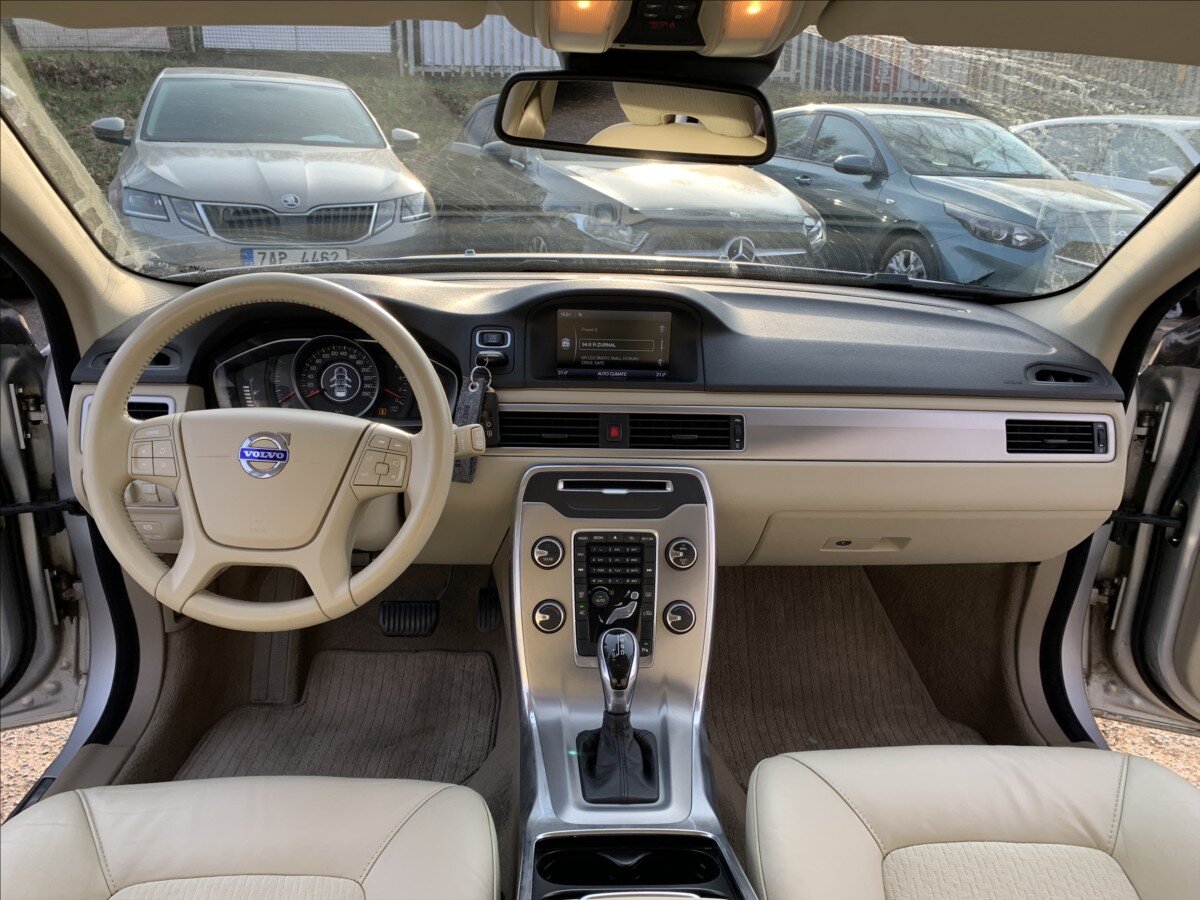 Volvo V70 Kombi 2,4 l 158 kw