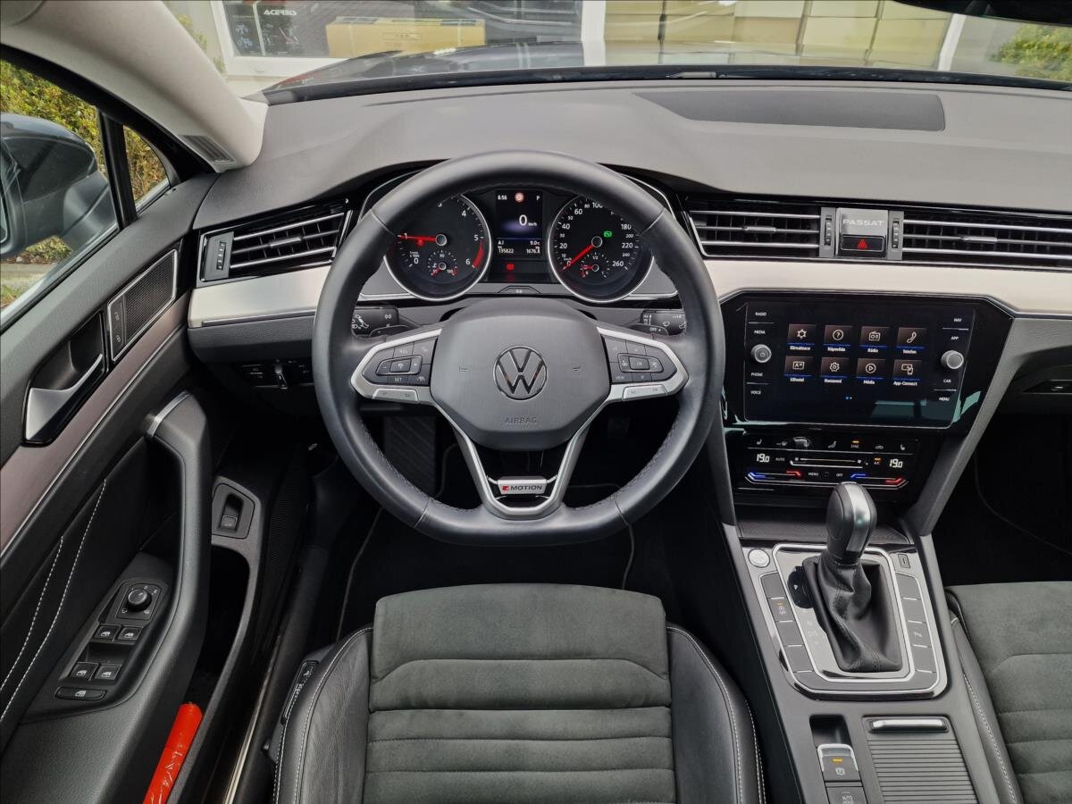 Volkswagen Passat Sedan / Limuzína 2,0 l 147 kw