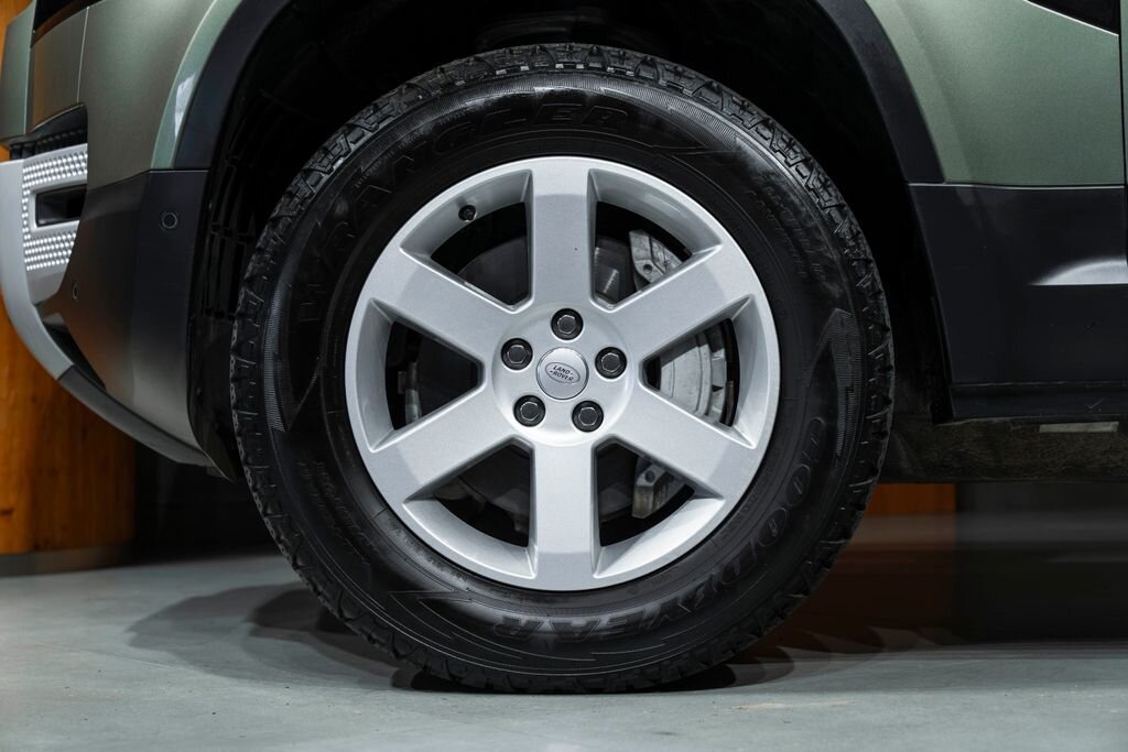 Land Rover Defender SUV / Terénní 3,0 l 294 kw