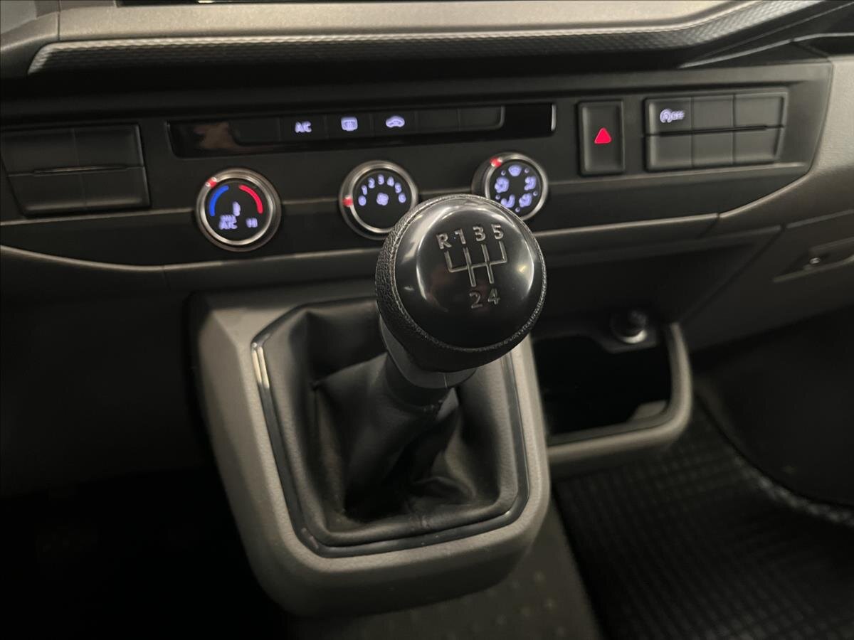 Volkswagen Transporter Kombi 2,0 l 81 kw