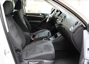 Volkswagen Tiguan 16