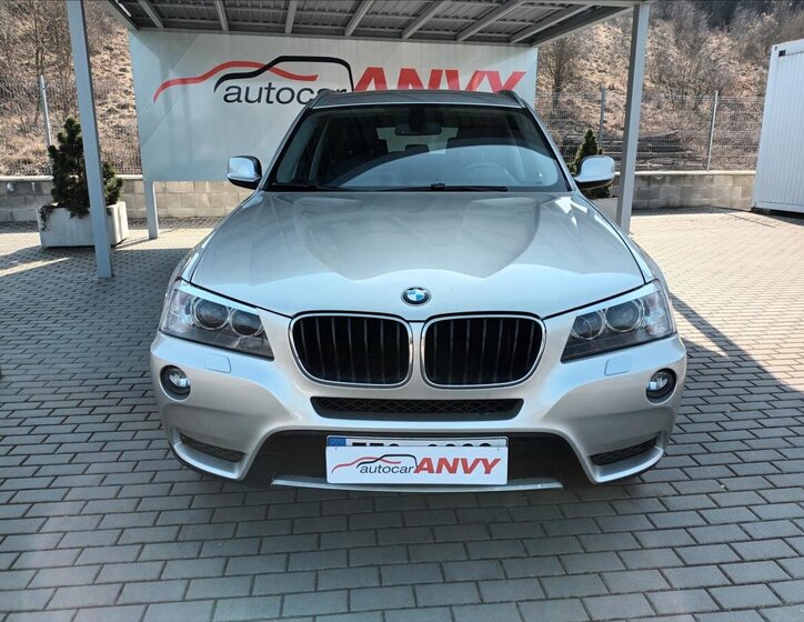 BMW X3 SUV / Terénní 2,0 l 135 kw