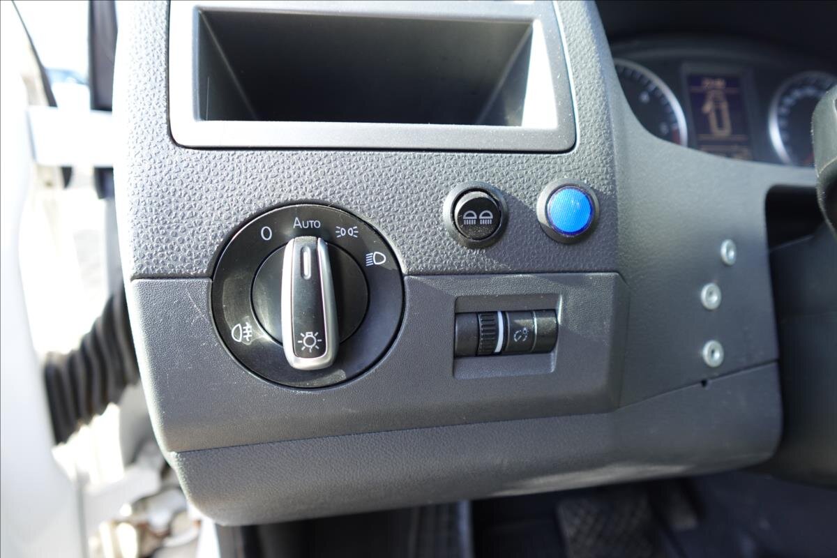 Volkswagen Caravelle Ostatní 2,0 l 132 kw