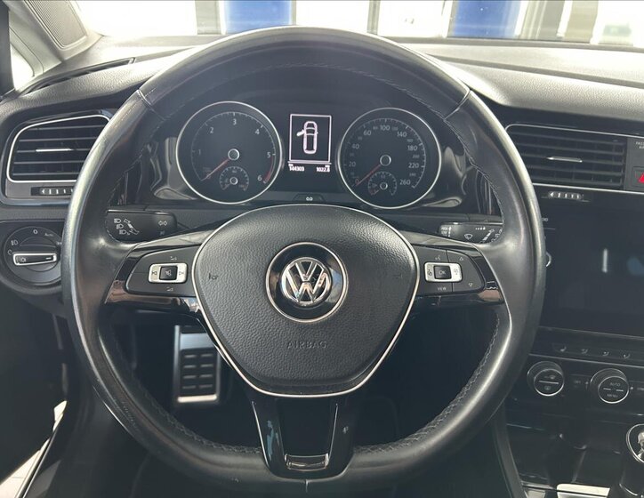 Volkswagen Golf Kombi 1,6 l 85 kw