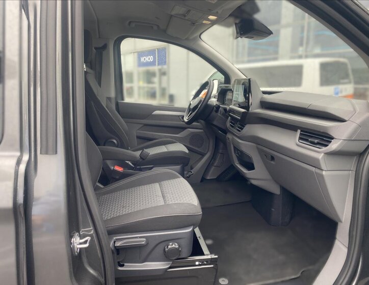 Volkswagen Caravelle Kombi 2,0 l 125 kw