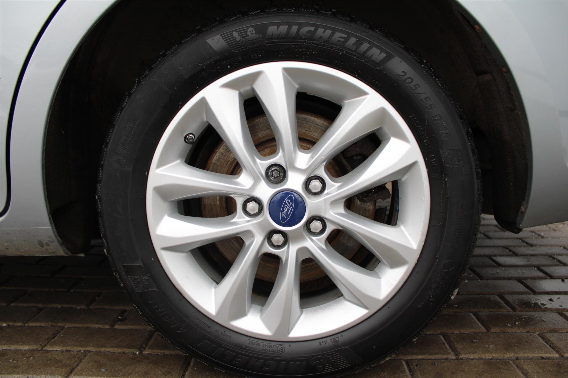 Ford Mondeo Kombi 2,0 l 120 kw