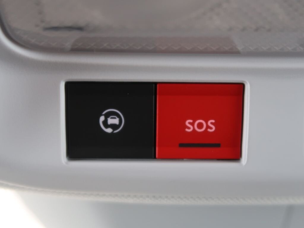 Opel Grandland SUV / Terénní 1,6 l 147 kw