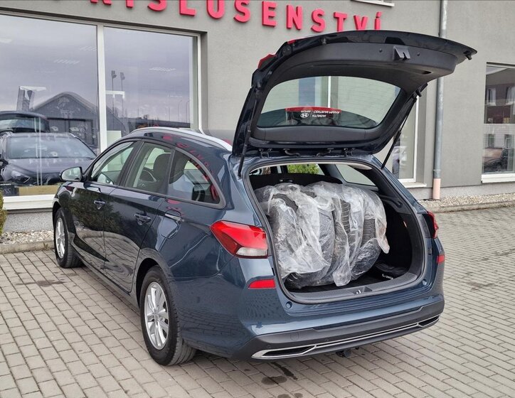 Hyundai i30 Kombi 1,6 l 85 kw