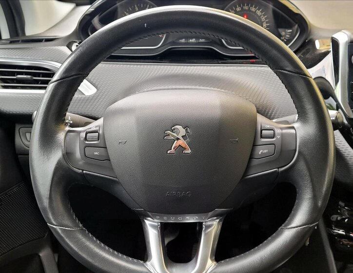 Peugeot 2008 SUV / Terénní 1,2 l 60 kw