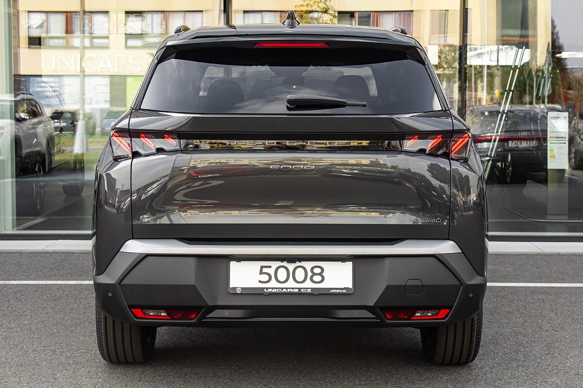 Peugeot 5008 SUV / Terénní 1,2 l 107 kw