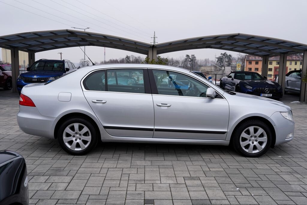 Škoda Superb Sedan 1,8 l 118 kw
