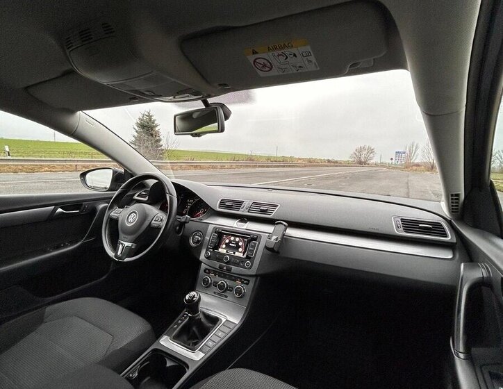 Volkswagen Passat 12