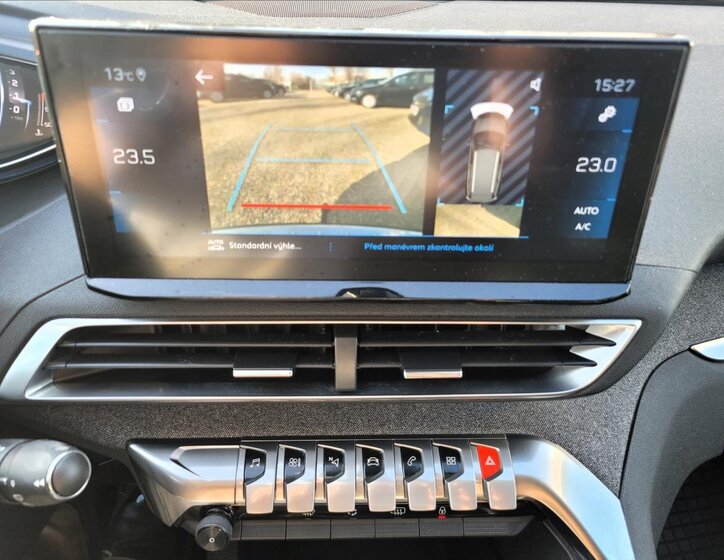 Peugeot 5008 SUV 1,5 l 96 kw