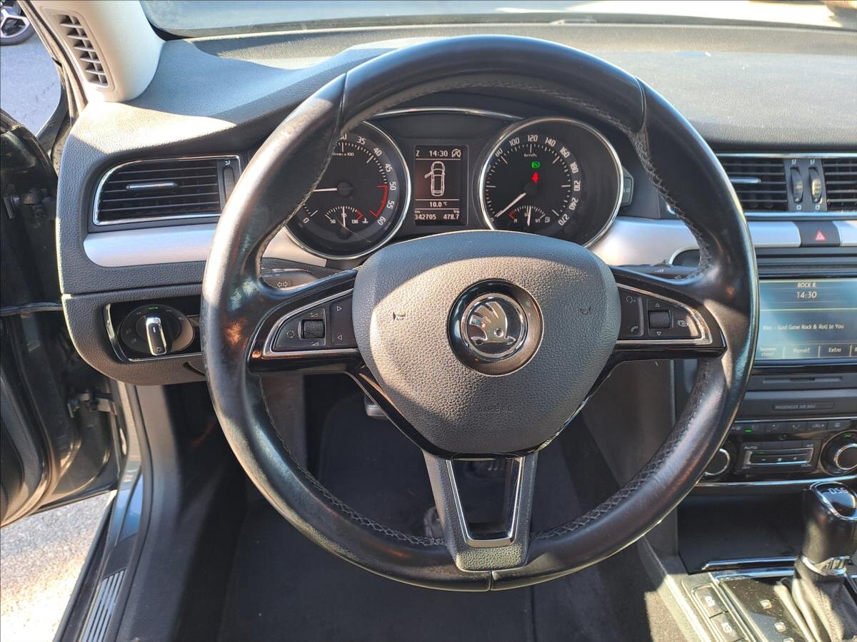 Škoda Superb Kombi 2,0 l 103 kw