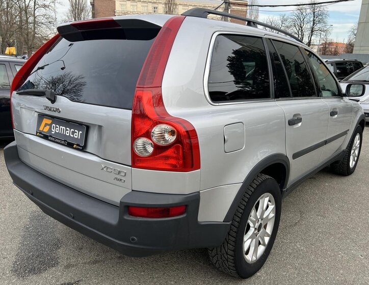 Volvo XC90 SUV / Terénní 2,4 l 120 kw