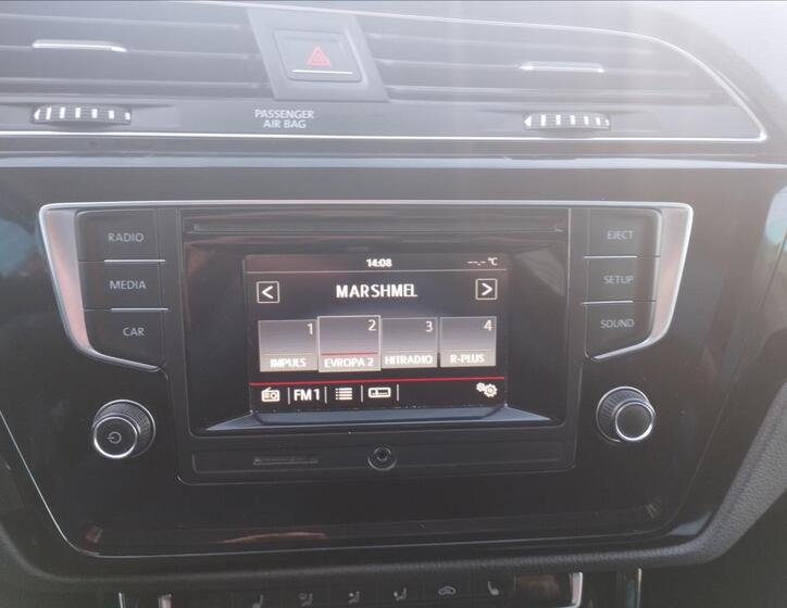 Volkswagen Touran 12