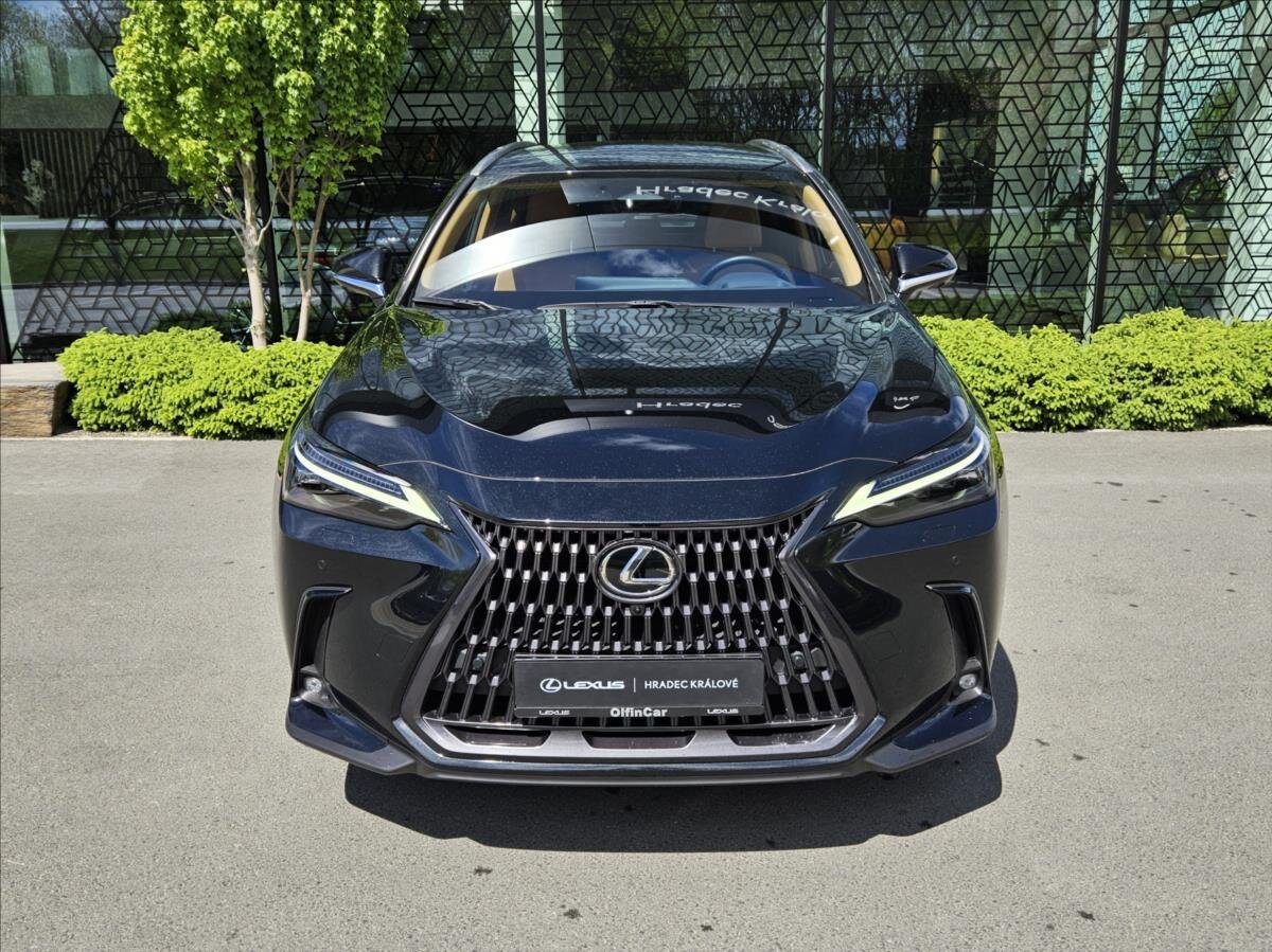 Lexus NX 450h plus SUV / Terénní 2,5 l 227 kw