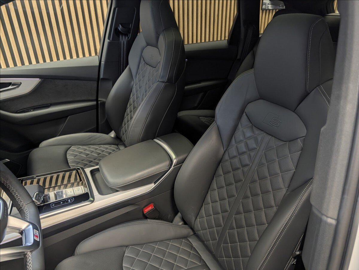 Audi Q7 Kombi 3,0 l 210 kw