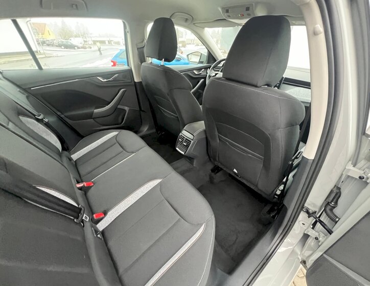 Škoda Scala Hatchback 1,0 l 85 kw