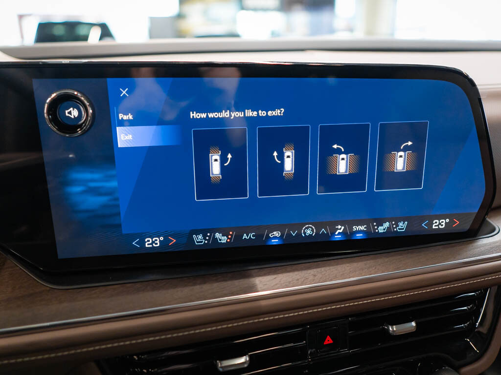 Chevrolet Suburban SUV 6,2 l 313 kw