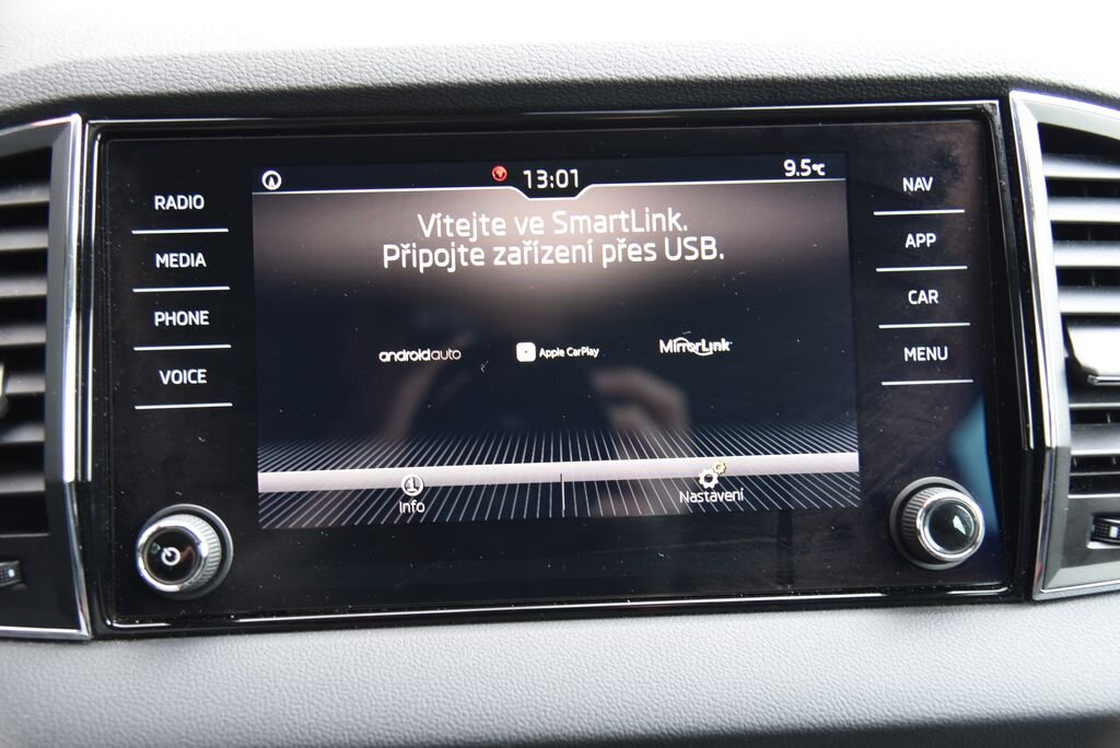 Škoda Karoq SUV 1,5 l 110 kw