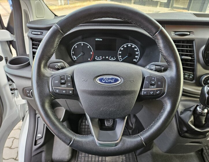 Ford Transit Custom 12
