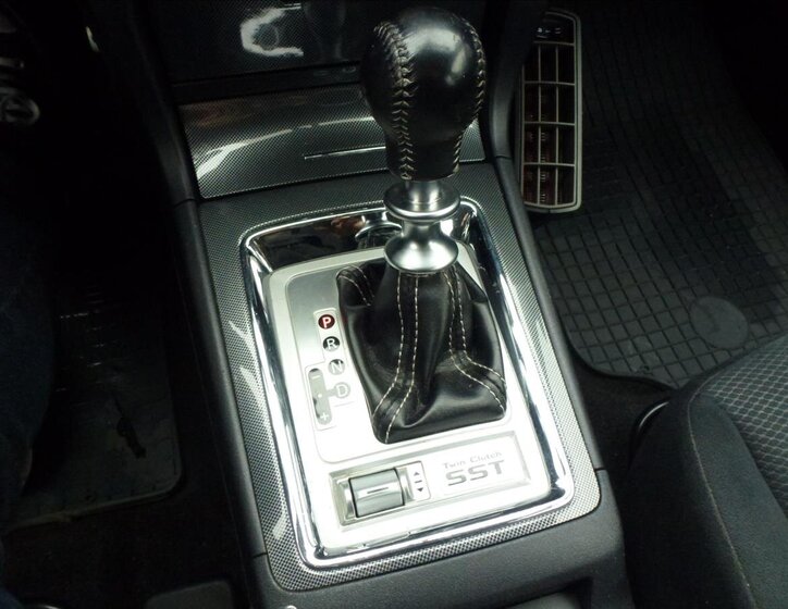 Mitsubishi Lancer Hatchback 2,0 l 217 kw