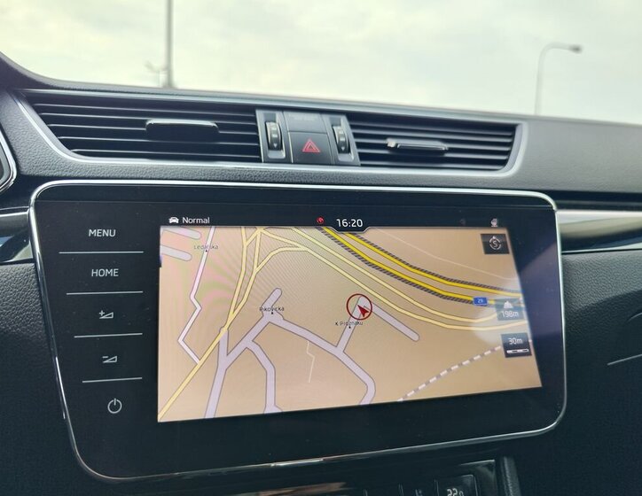 Škoda Superb Sedan / Limuzína 2,0 l 110 kw