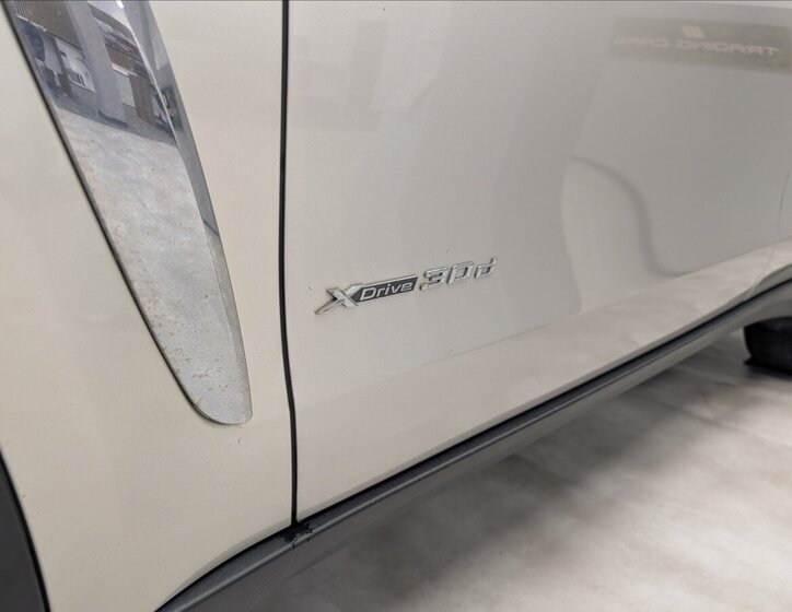 BMW X6 Sedan 3,0 l 190 kw