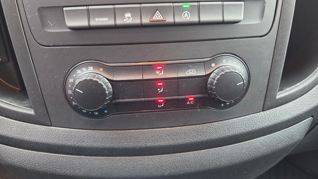 Mercedes-Benz Vito Skříň 2,0 l 120 kw