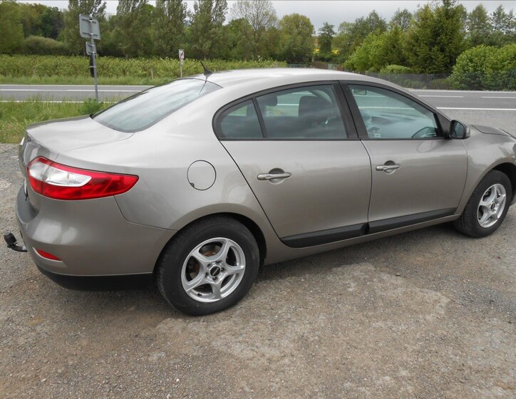 Renault Fluence Sedan / Limuzína 1,6 l 82 kw