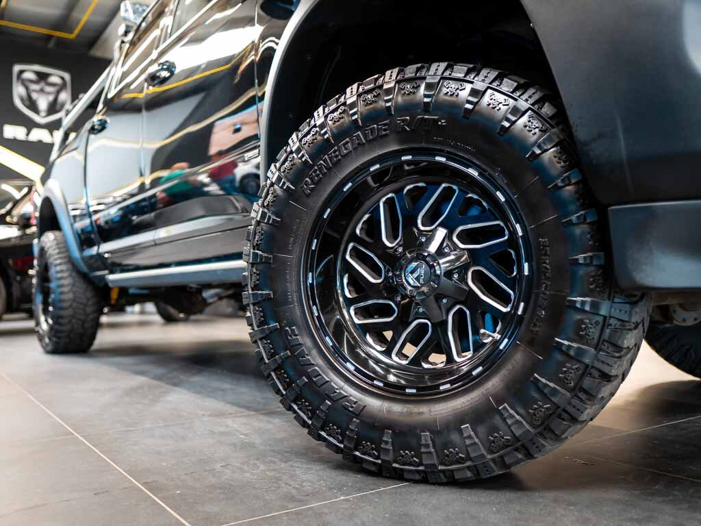 Dodge RAM Pick-up 6,4 l 306 kw