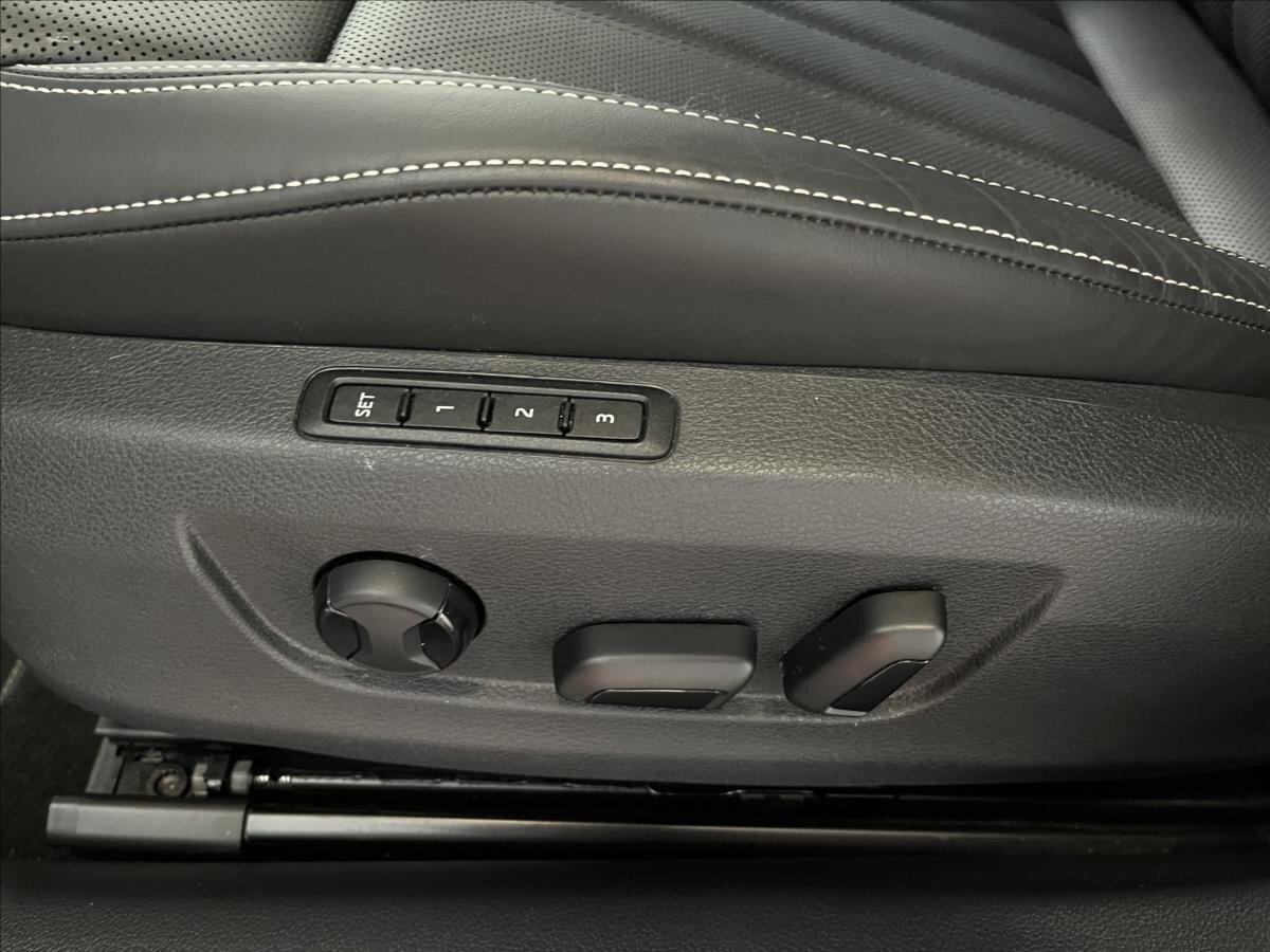 Škoda Superb Kombi 2,0 l 147 kw