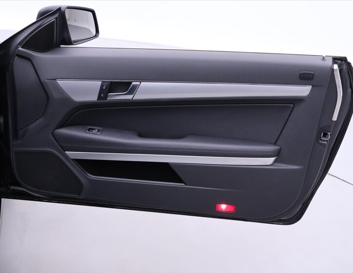 Mercedes-Benz Třídy E 20