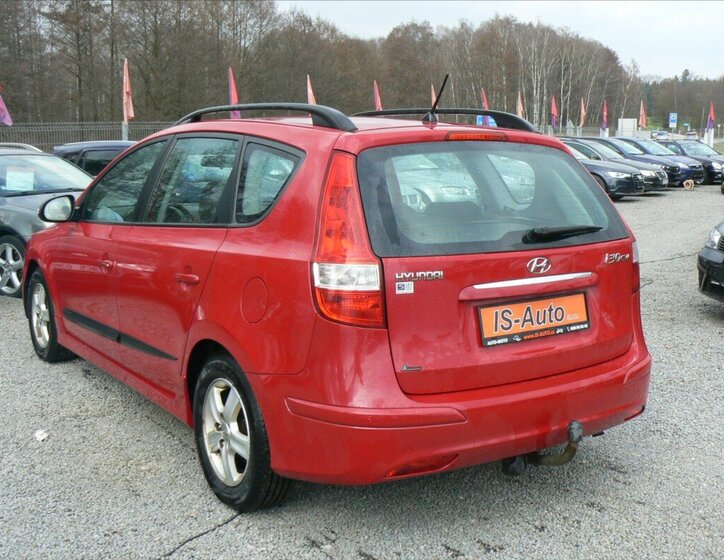Hyundai i30 Kombi 1,6 l 92 kw