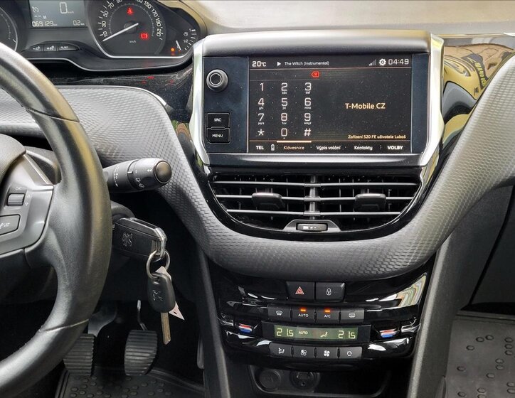 Peugeot 2008 SUV 1,2 l 60 kw