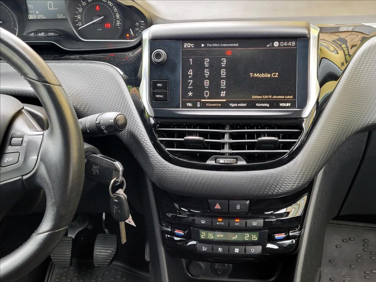 Peugeot 2008 SUV 1,2 l 60 kw