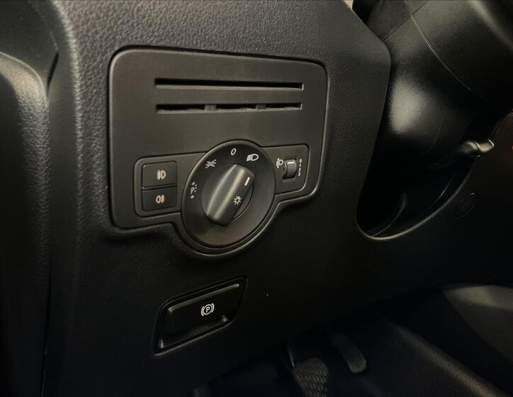 Mercedes-Benz Vito 11