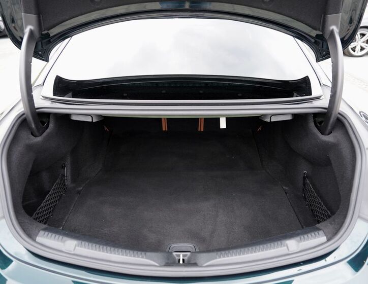 Mercedes-Benz Třídy E 12