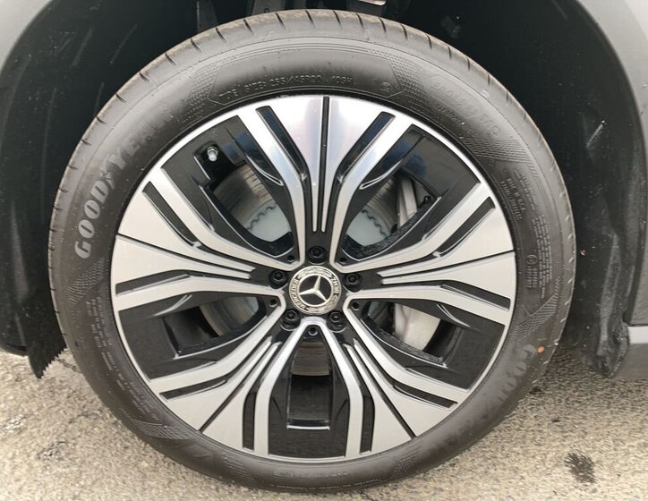 Mercedes-Benz EQE SUV / Terénní 0,0 215 kw