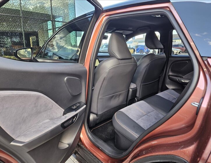 Lexus LBX Kombi 1,5 l 99 kw