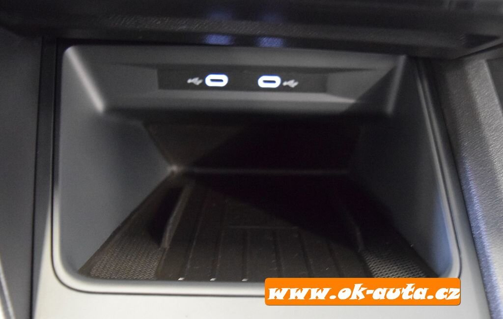 Cupra Formentor SUV / Terénní 2,0 l 110 kw