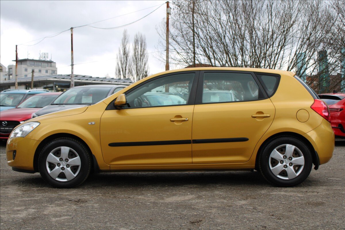 KIA Ceed Hatchback 1,4 l 80 kw