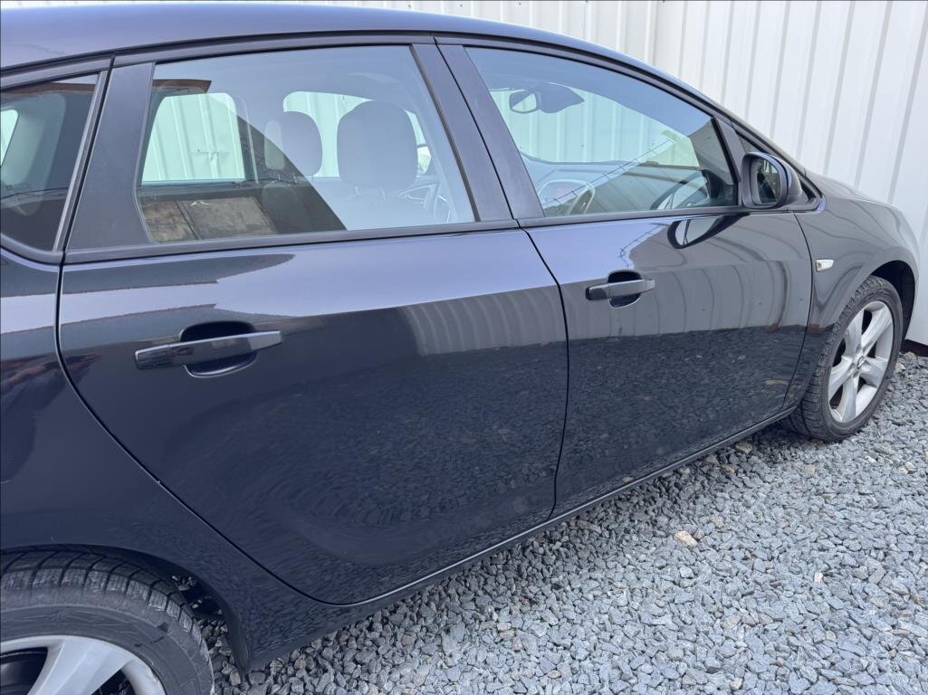 Opel Astra Hatchback 1,4 l 103 kw