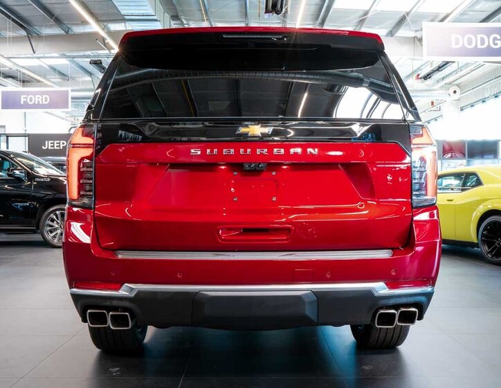 Chevrolet Suburban SUV / Terénní 6,2 l 313 kw