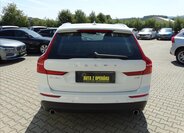Volvo XC60 SUV / Terénní 2,0 l 110 kw