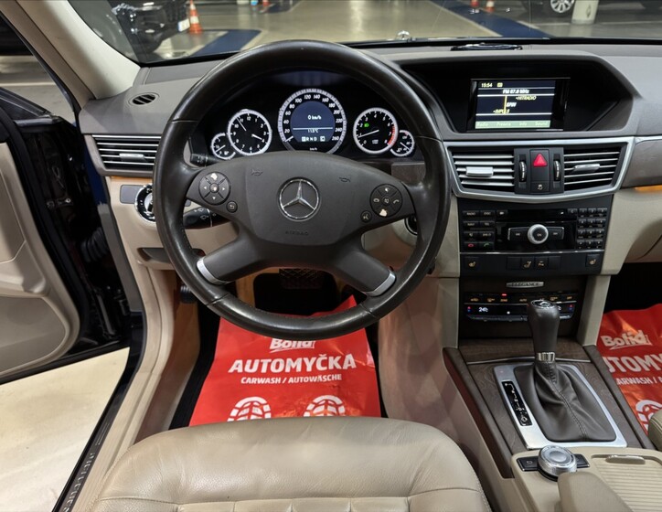 Mercedes-Benz Třídy E 17