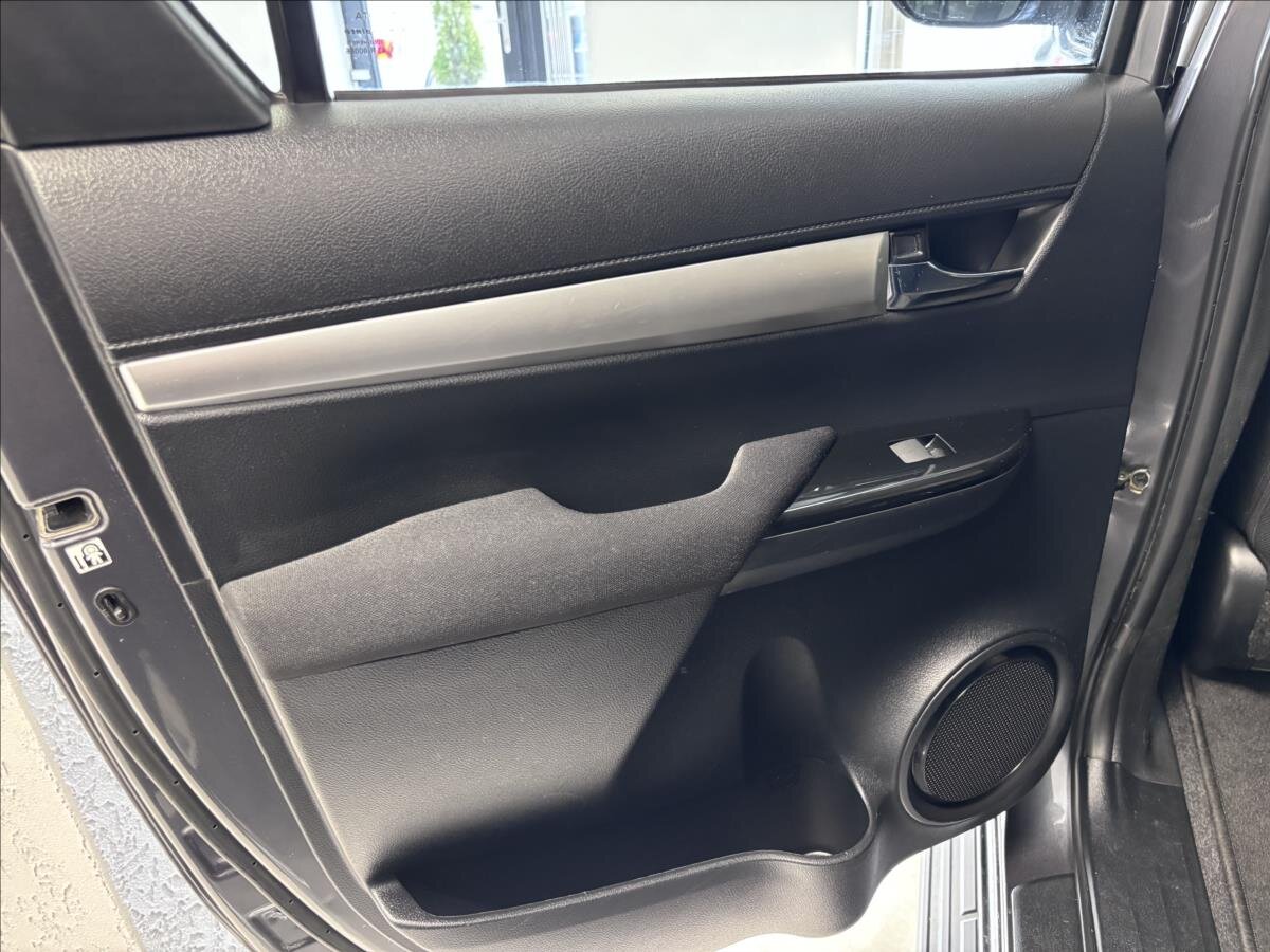 Toyota Hilux Pick-up 2,4 l 110 kw