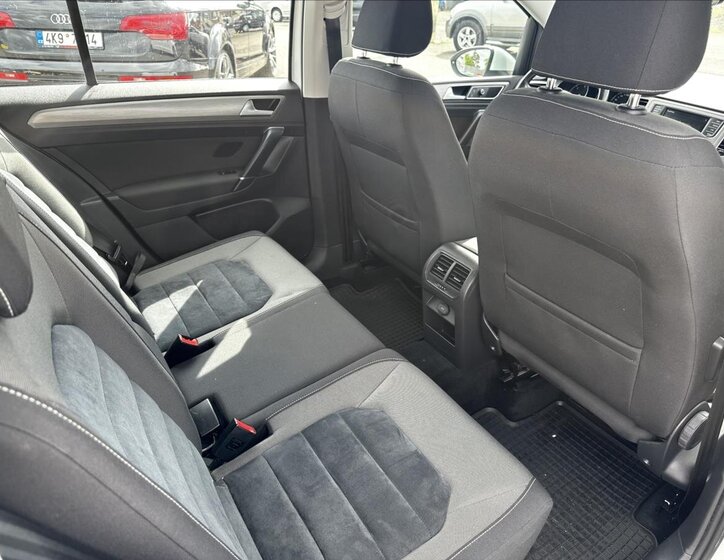 Volkswagen Golf Sportsvan 16